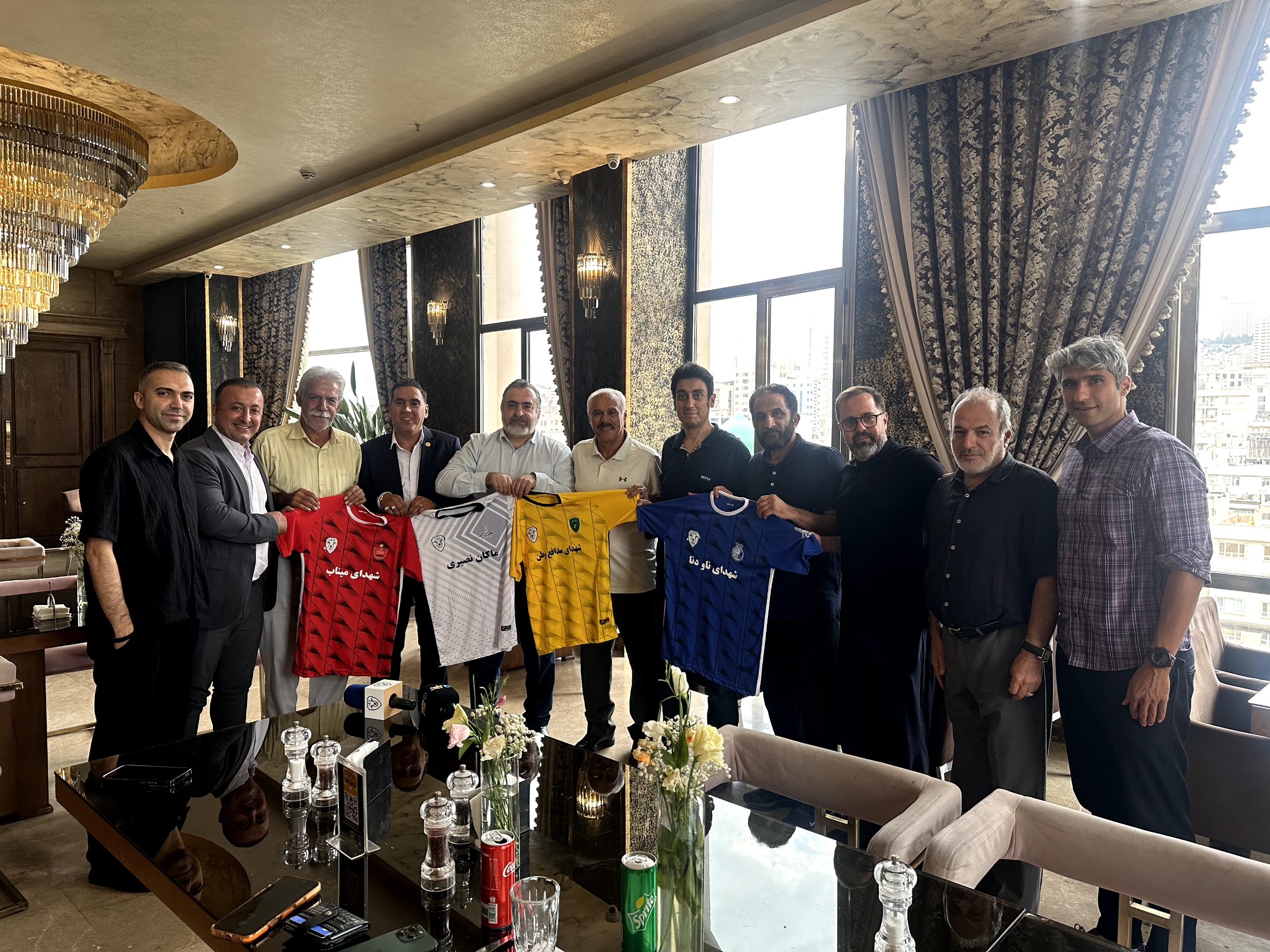 پیشکسوتان پرسپولیس و استقلال به مصاف هم می روند