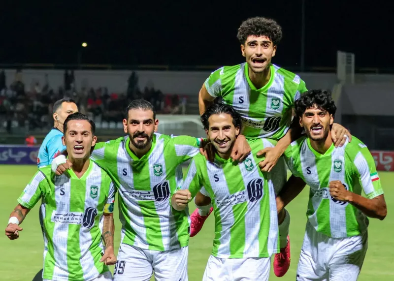 مسعود محبی، گلزن خیبر در شب ۹ نفره شدن