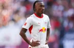 یان دیومانده به رئال مادرید با ۴۰ میلیون یورو بیشتر از رکورد رونالدو نزدیک شد