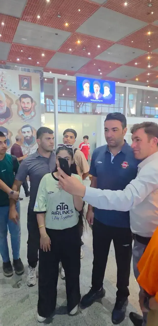 تراکتور با دو غایب به سپاهان رسید