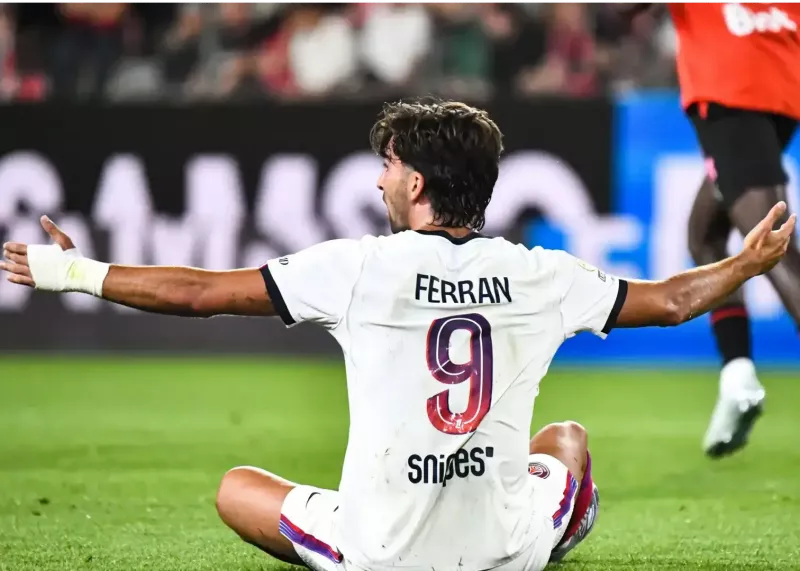 فران تورس گل زد و پشت در هتل ماند