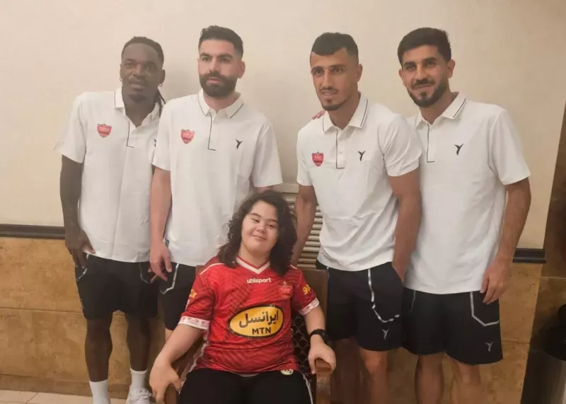 مهمان ویژه پرسپولیس در آستانه شهرآورد کنار سرخ‌ها نشست