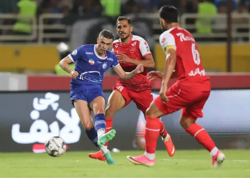 آسانی پاسخ پرسپولیس را در زمین داد