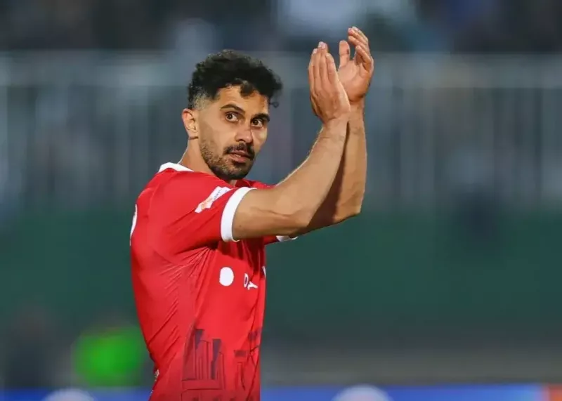 عالیشاه دوباره از سکوها تشویق شد