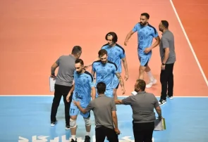 ستاره نسل طلایی والیبال در شروع لیگ زمین خورد؛ مأموریت سخت غلامی